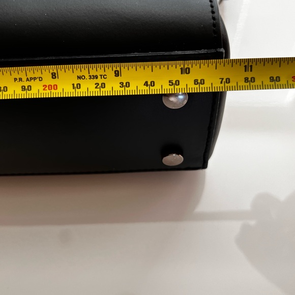 Leather and suede bag classic satchel shape design, made in Italy - Picture 9 of 15